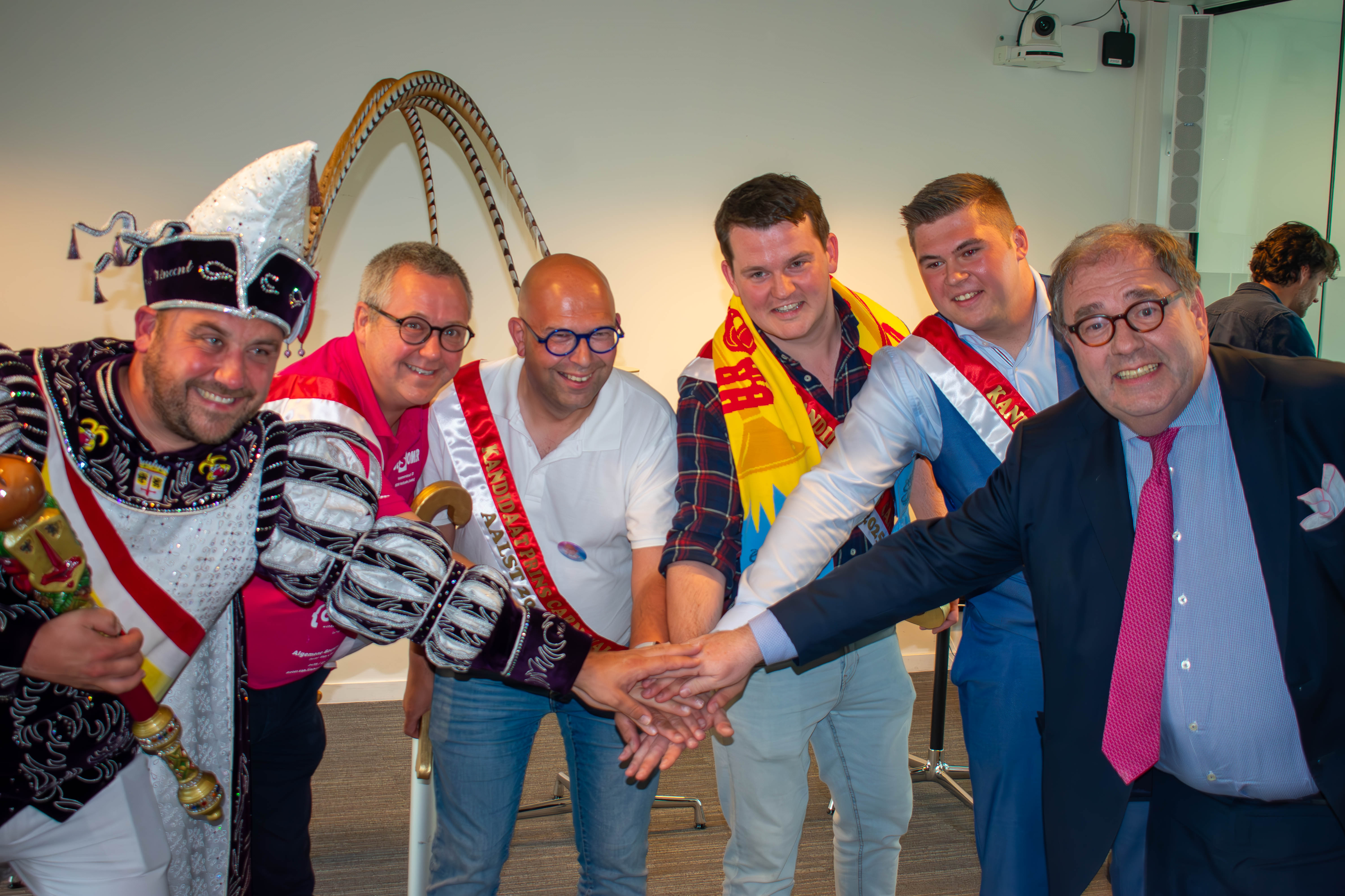 
Aalst Carnaval 2025 - Verkiezing Prins Carnaval: stad Aalst verduidelijkt de regels én het verloop van de avond!
